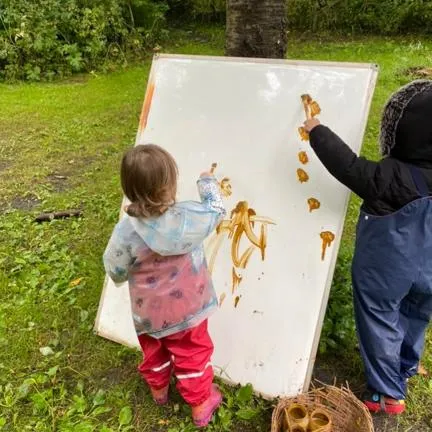Outdoor mark making