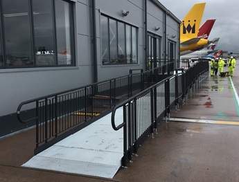 Fully compliant ramp