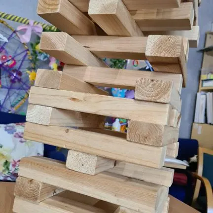 Falling giant jenga