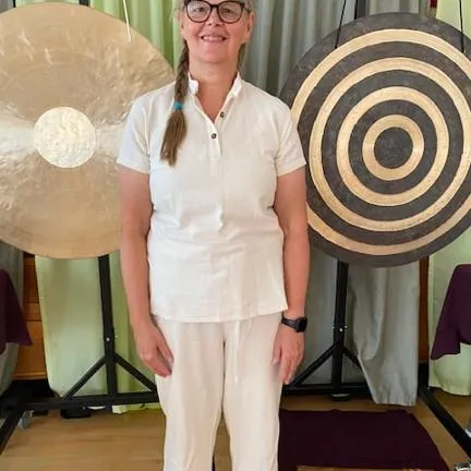 Gong and sound baths
