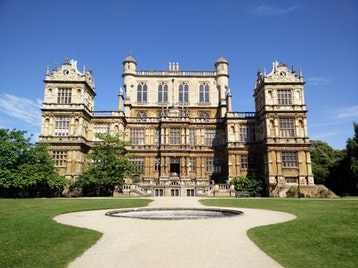 Front of Wollaton hall building